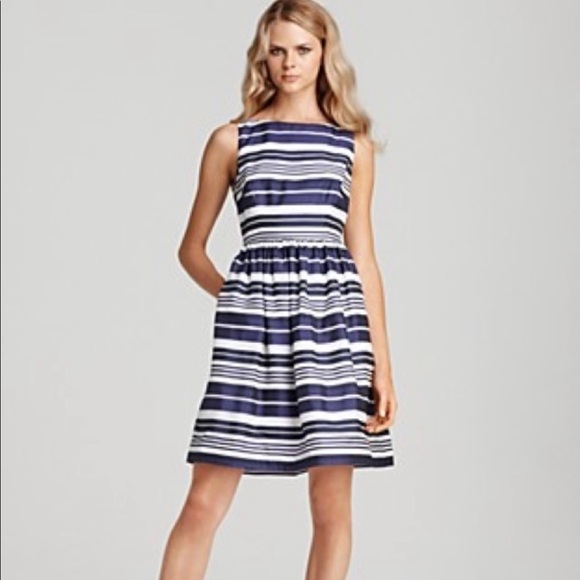 Lilly Pulitzer Dresses & Skirts - Lilly Pulitzer Eryn blue/white stripe dress - 6